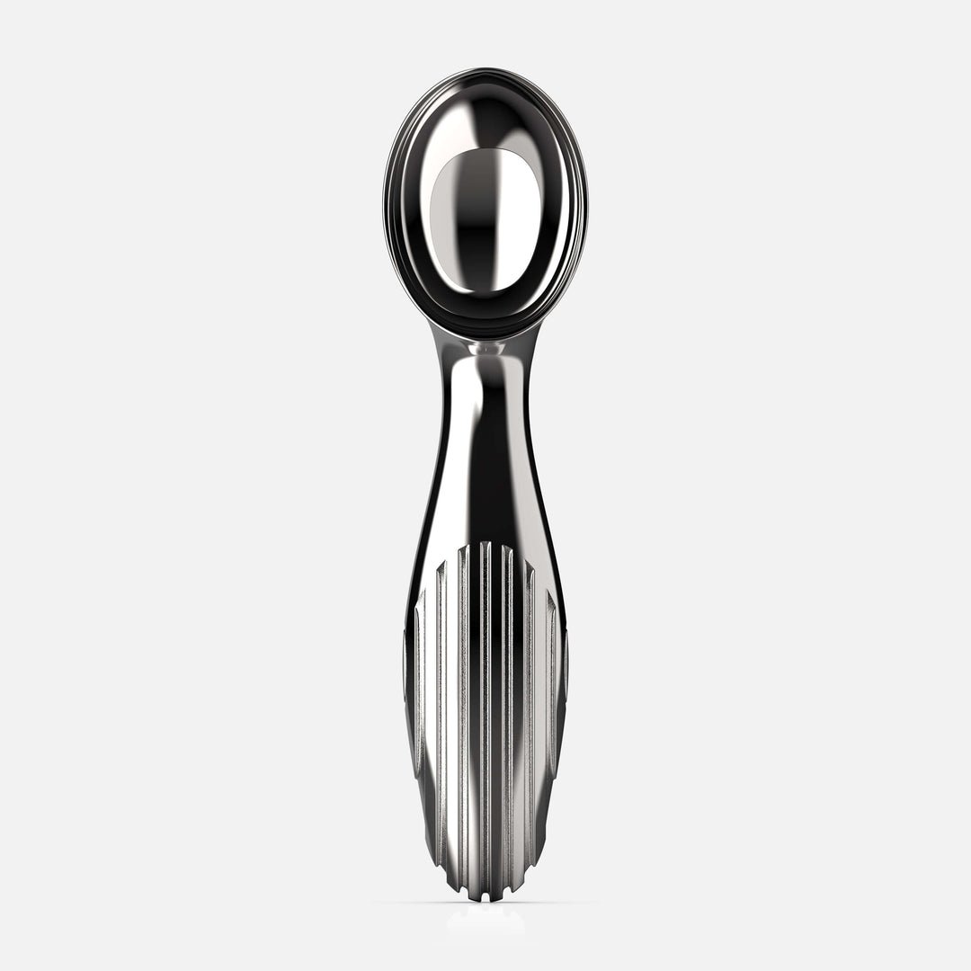 Vorderansicht des Eisportionierers SPOON aus Edelstahl, hergestellt von O-LYFE.