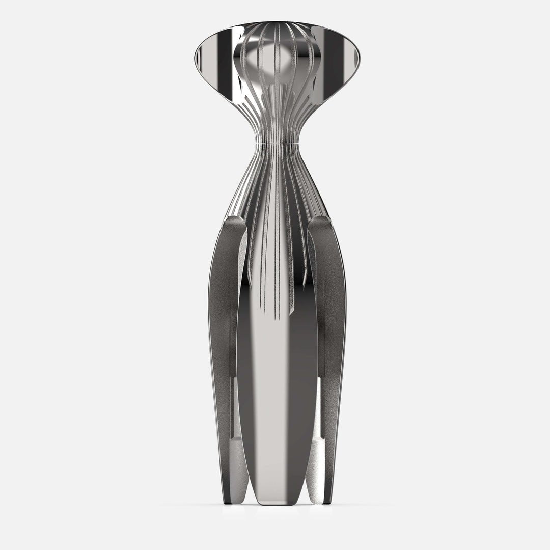 Detailansicht des Korkenziehers SCREW aus Edelstahl, hergestellt von O-LYFE.