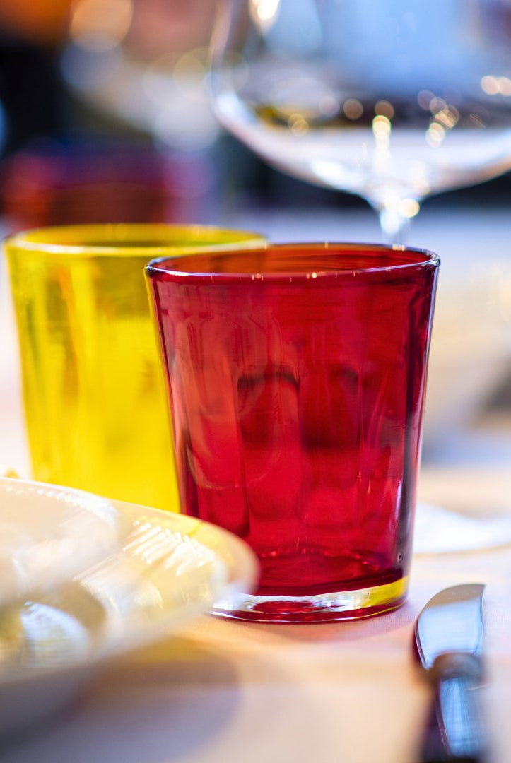 Bunte Zafferano Bei Trinkgläser