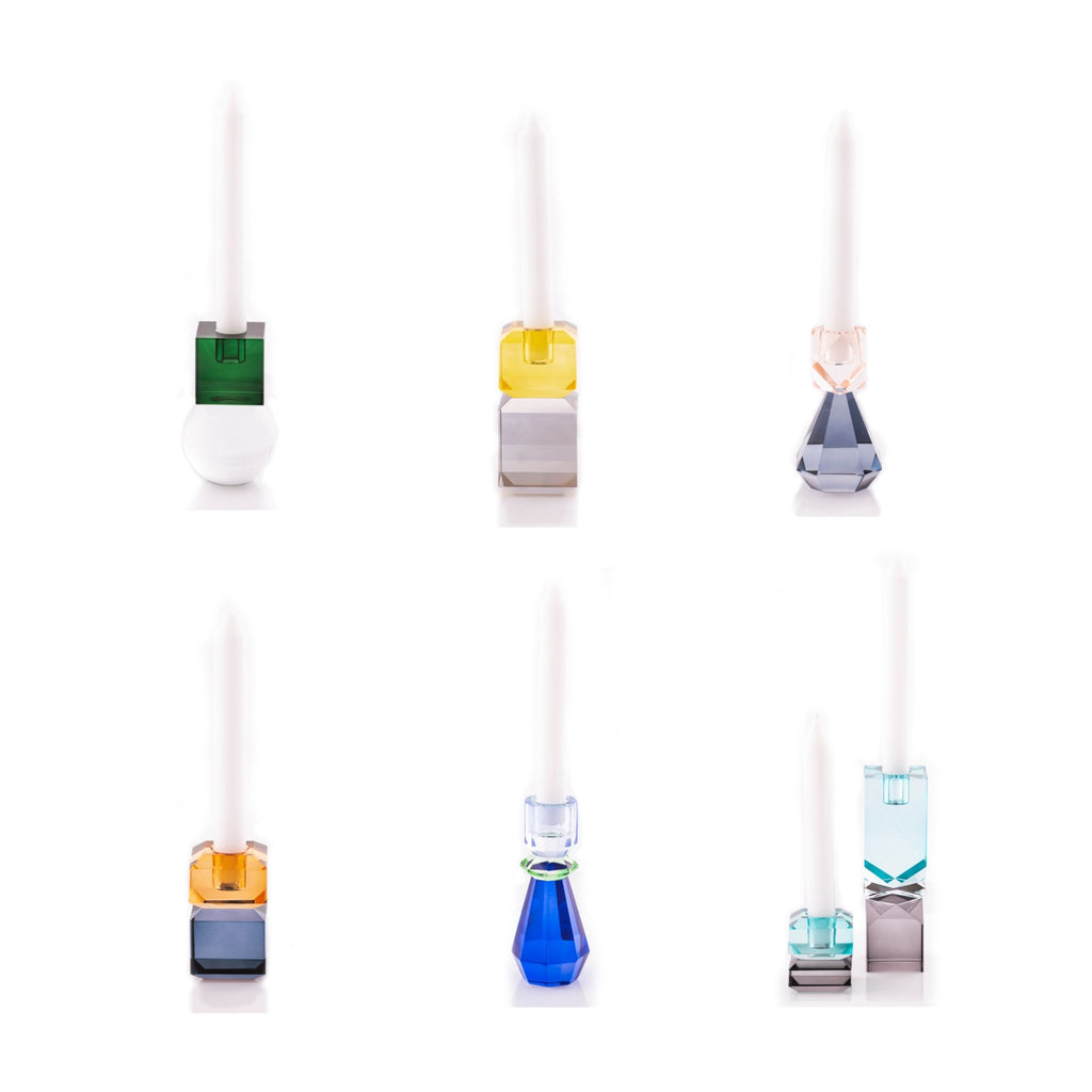 Kerzenständer in den Farben grün, gelb, orange, grau, pink, blau und türkis in verschiedenen Farben