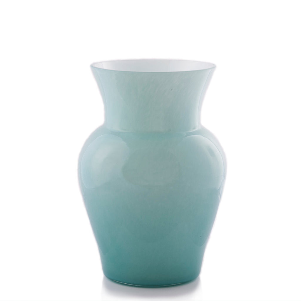 Vase Viola Farbe eisblau