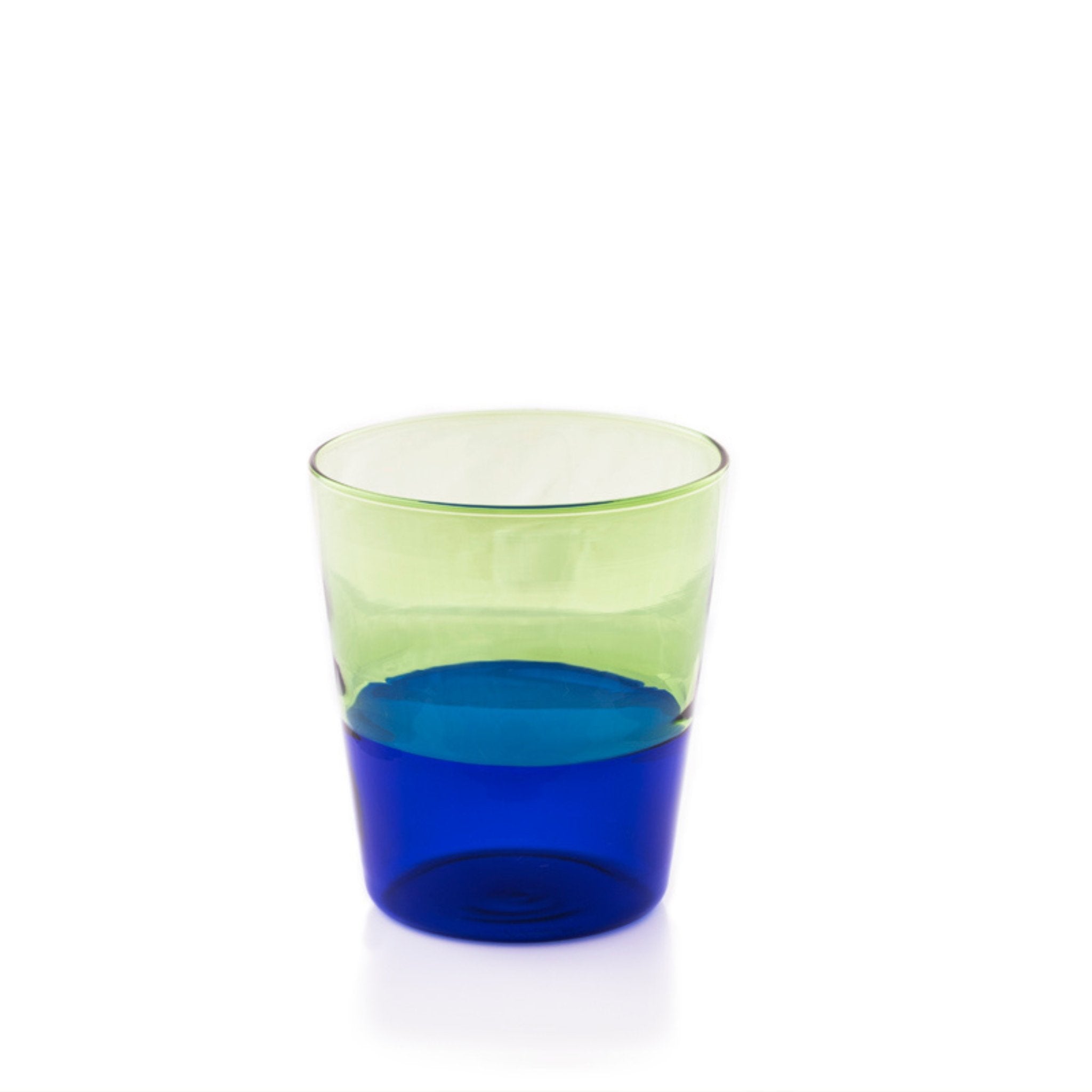 Trinkgläser in Farbe Hellgrün und Royalblau